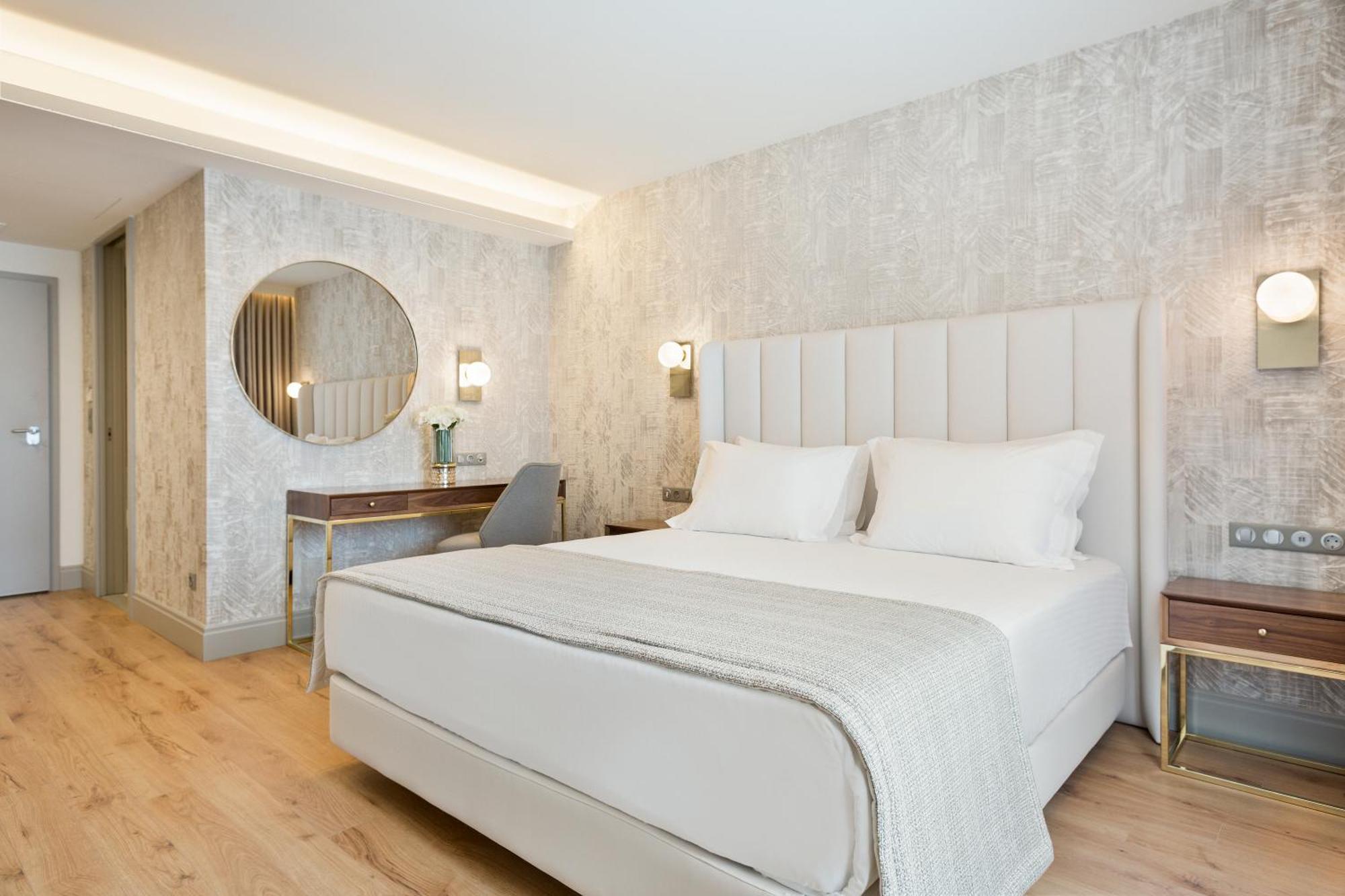 Standard Double Room,813842927:JPEG