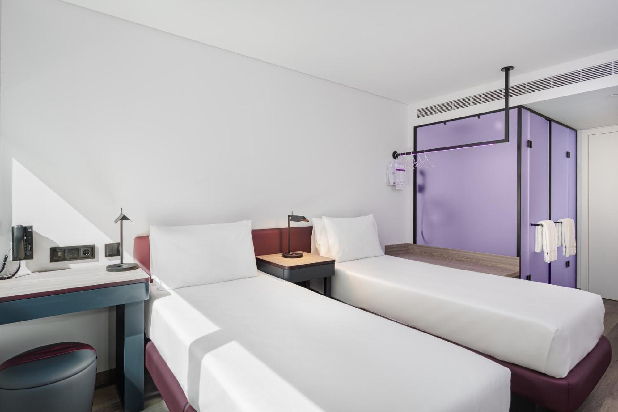Premium Twin Room,1284472153:JPEG