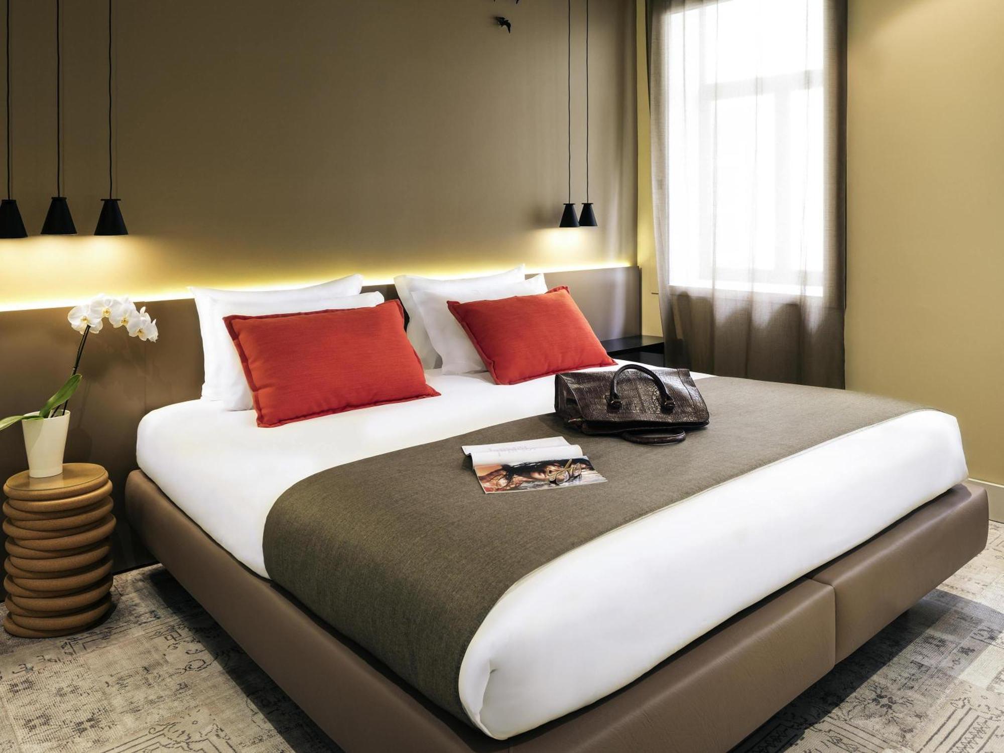 Family Suite with King Bed and Sofa Bed,1716967885:JPEG
