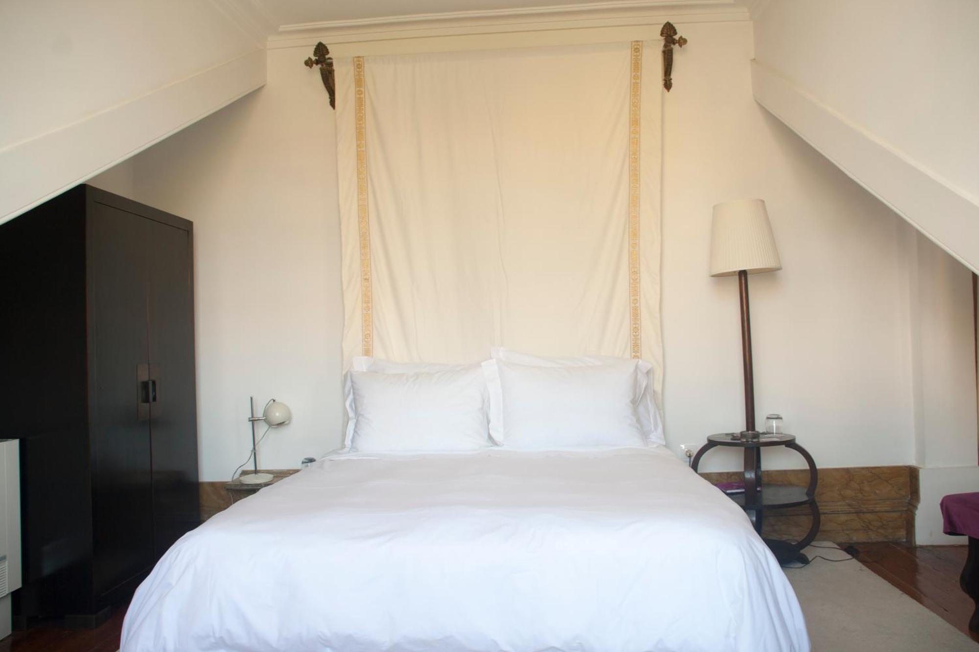 Double Room with Balcony,711852580:JPEG