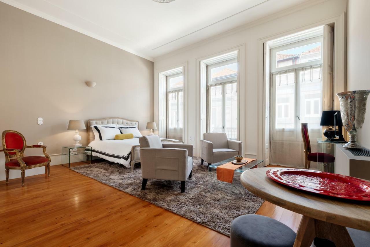 Deluxe Queen Suite